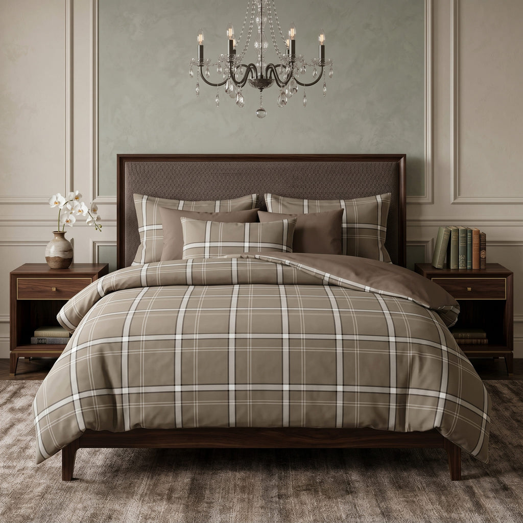 Pościel z mikrofibry dwustronna taupe beżowa kremowa w kretke 200x220 3 el. Briarwood Manor h1585