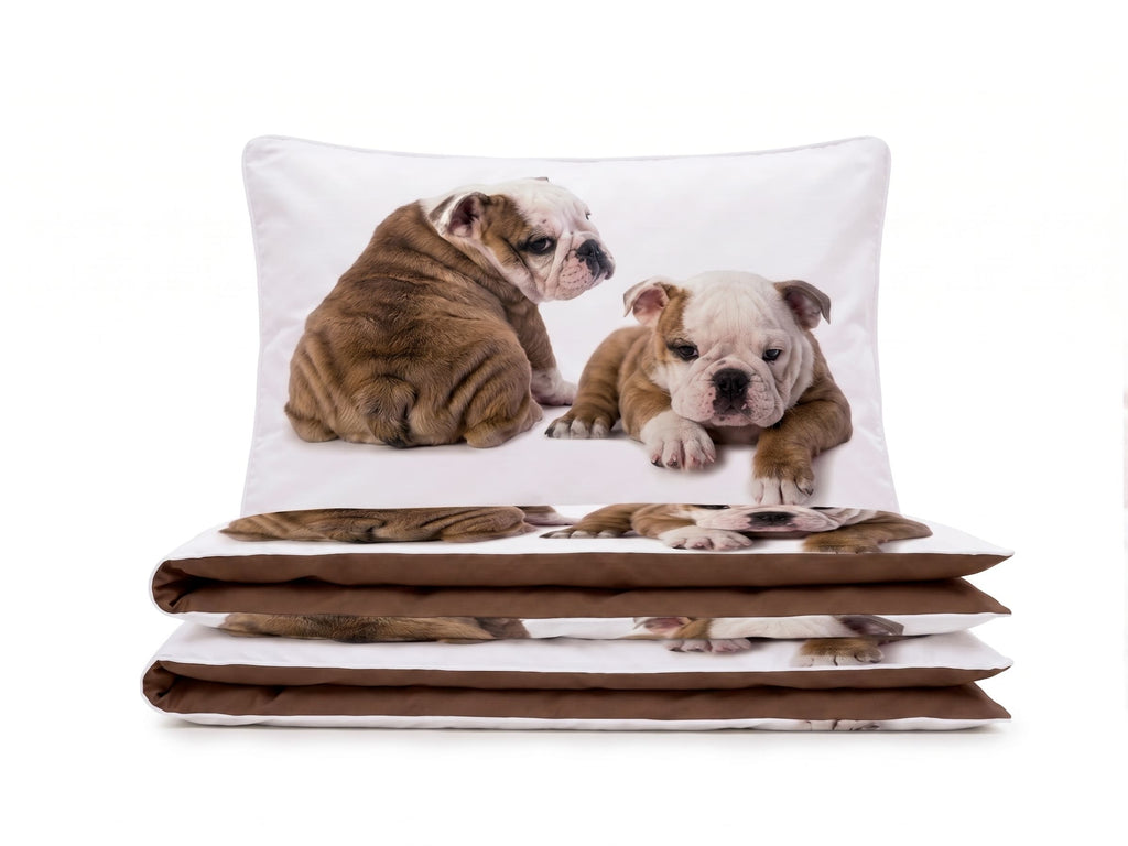 Pościel z mikrofibry dwustronna biała w psy i brązowa 160x200 4 el. z prześcieradłem Bulldog Bliss h1511