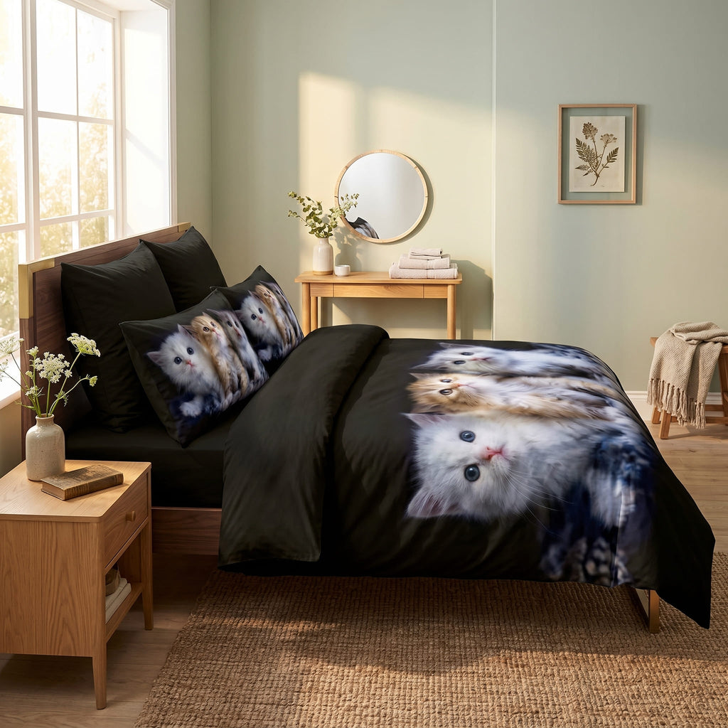 Pościel z mikrofibry czarna w koty 160x200 3 el. Midnight Kittens h1569 - Lunatis
