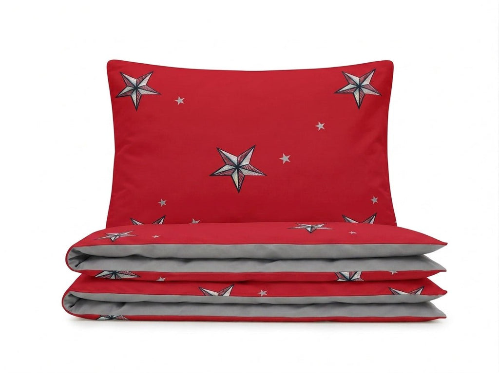 Pościel z mikrofibry dwustronna czerwona w gwiazdy i szara 160x200 3 el. Crimson Star h1219 - Lunatis